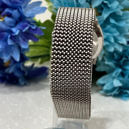 SEIKO F023-5000 Digital Quartz Watch Square Case Mesh Bracelet Silver Vintage