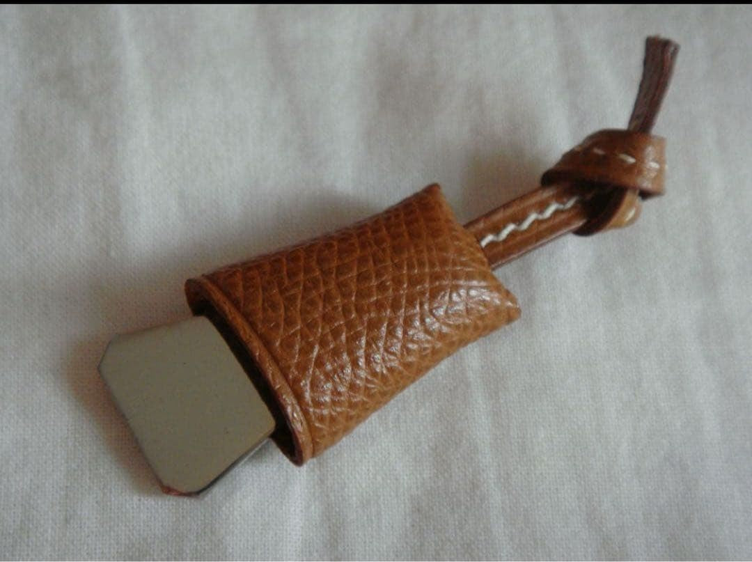 Hermes Authentic Brown Leather Bag Charm Strap Key Ring Grigri Clochette Used