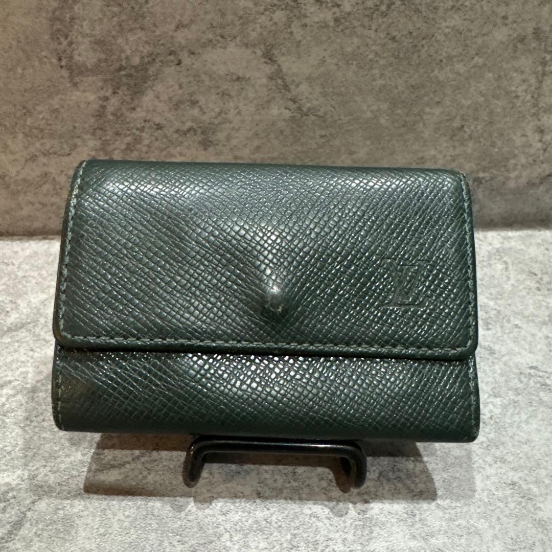 Louis Vuitton Authentic Taiga Leather Multicles Key Case Dark Green Used