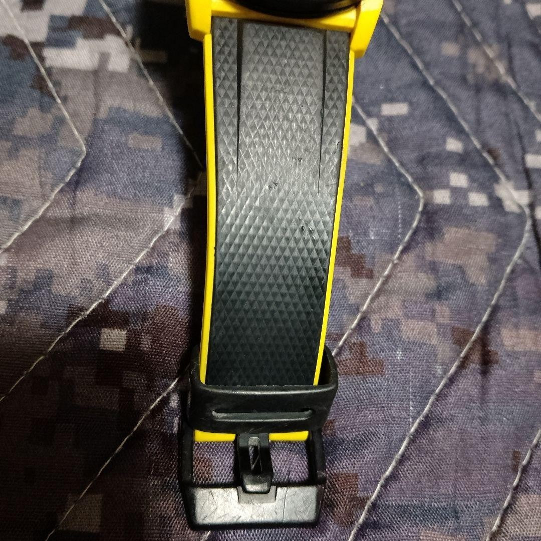 Casio G-Shock GA-2000 Carbon Core Guard Mens Watch Yellow Black Working