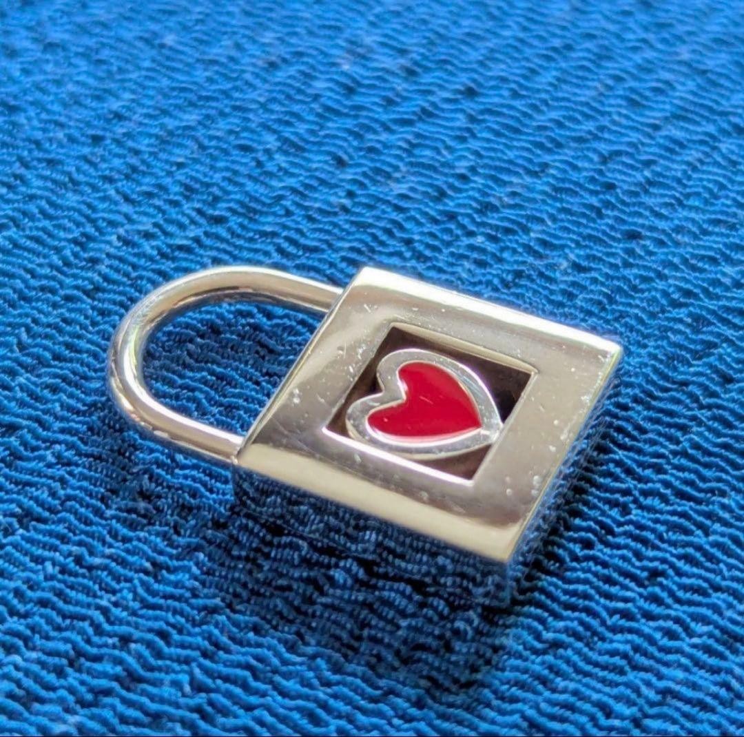 Tiffany & Co Silver 925 Red Enamel Heart Lock Pendant Top Cadena Charm Excellent