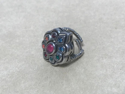 Extremely Rare Gucci Alessandro Michele Crystals Flower Ring Silver Tone Metal