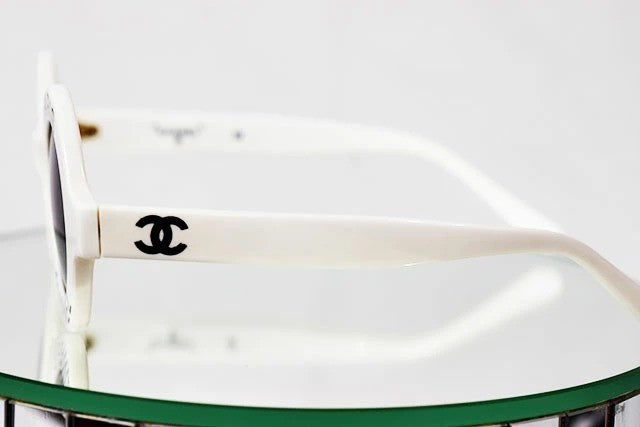 Chanel Auth Sunglasses Round Tortoise Frame White Black Plastic Womens Rare