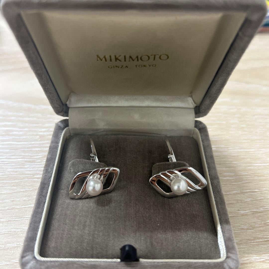 Mikimoto Authentic Silver Pearl Cufflinks Elegant Design With Case Used Japan