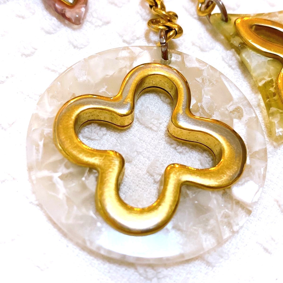 Louis Vuitton Bijou Sac Insolence Bag Charm Keychain Gold Resin M66884 6.0in