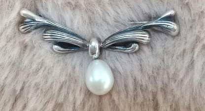 Philippe Charriol Silver Tone Wire Bow Brooch Pin with Cream Pearl Drop Elegant