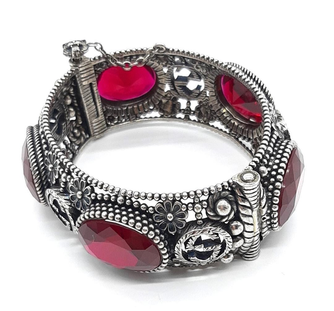 Gucci Sterling Silver 925 Interlocking GG Logo Red Gemstone Cat Head Bracelet