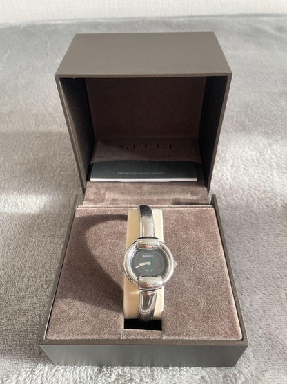 GUCCI 1400L Women's Watch Stainless Steel Black Dial Swiss Made Quartz Used Auth