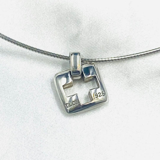 Tiffany & Co. Silver 925 Pierced Cross Choker Necklace Pendant Excellent