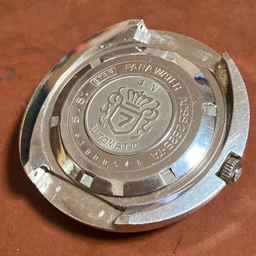 Citizen Crystal Seven 2829-TA 33 Jewels Day Date Automatic Watch Perfectly Round