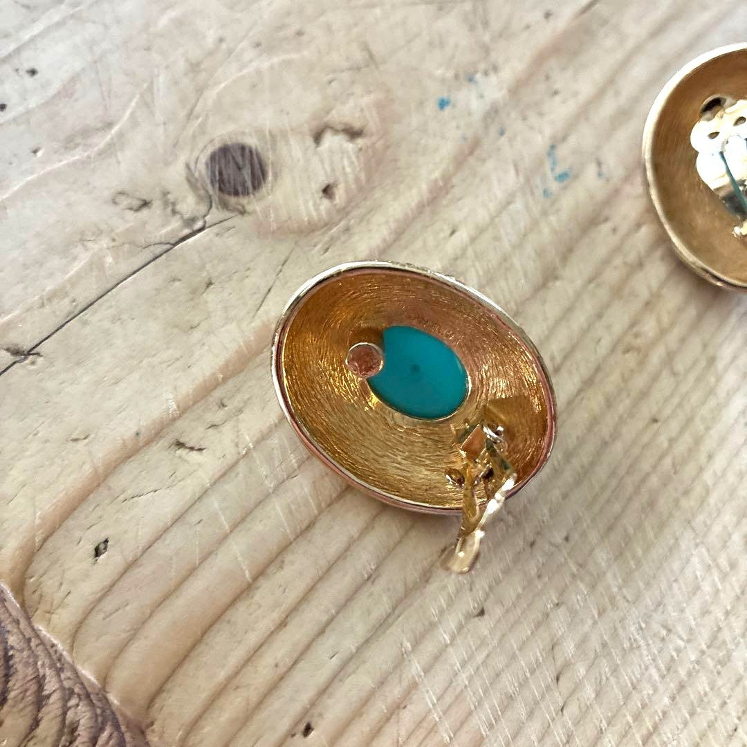 CINER Vintage Clip-On Earrings Turquoise Cabochon Cream Enamel Crystal Gold Tone