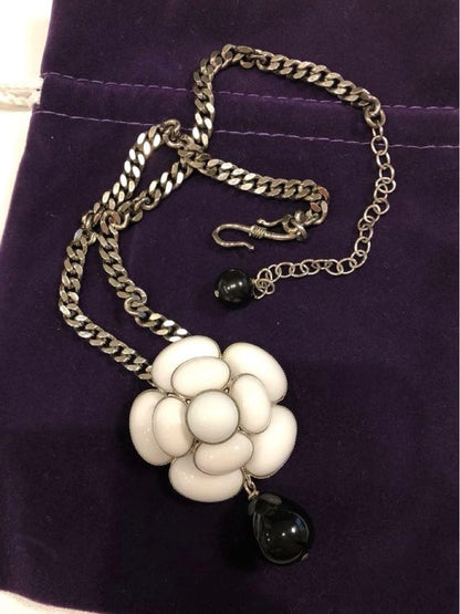 Philippe Ferrandis Camellia Flower Necklace White Matte 47.5 cm 18.7" Chain Used
