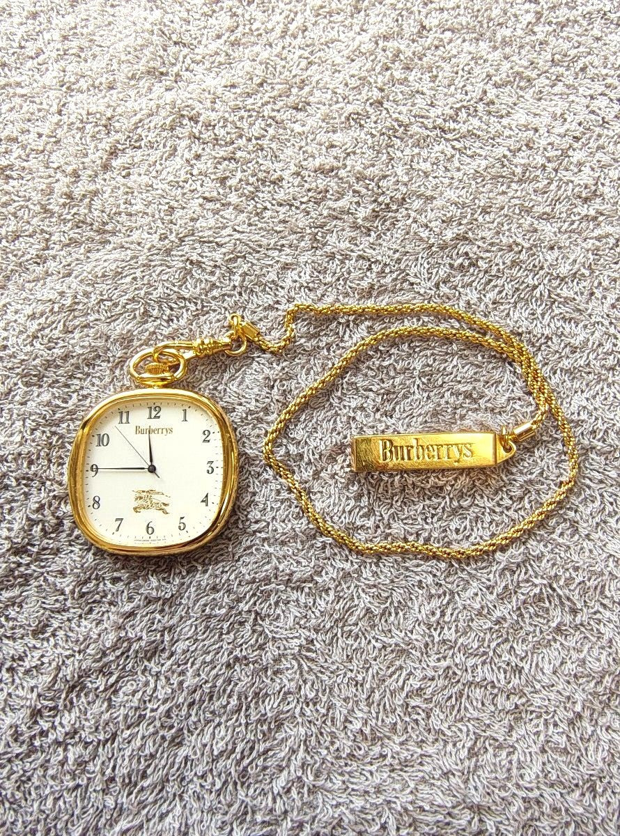 Burberry's Vintage Pocket Watch Gold Quartz Horse Logo Chain 3.8cm 1.5" Japan