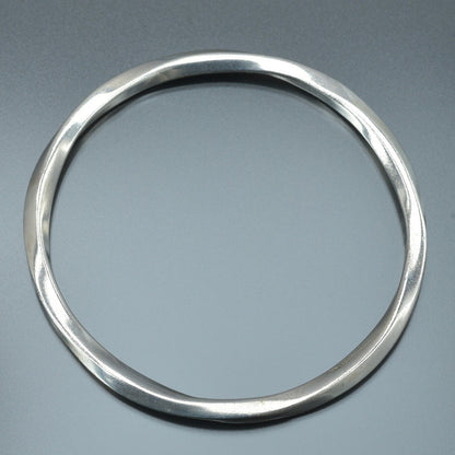 Tiffany & Co Sterling Silver 925 Knife Edge Twisted Bangle L 22cm 8.6in