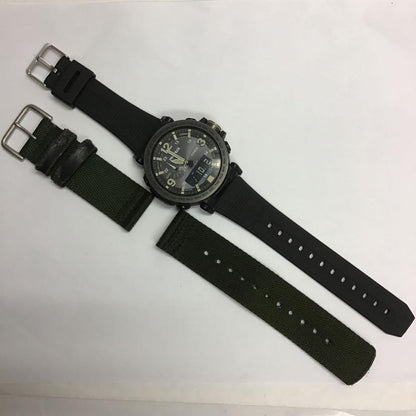 CASIO PRO TREK PRG-600YB Tough Solar Mens Watch Black Dial 47mm Triple Sensor