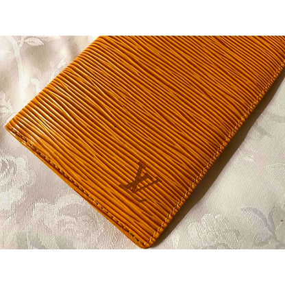 LOUIS VUITTON Epi Leather Agenda Notebook Cover Yellow Purple Interior Spain