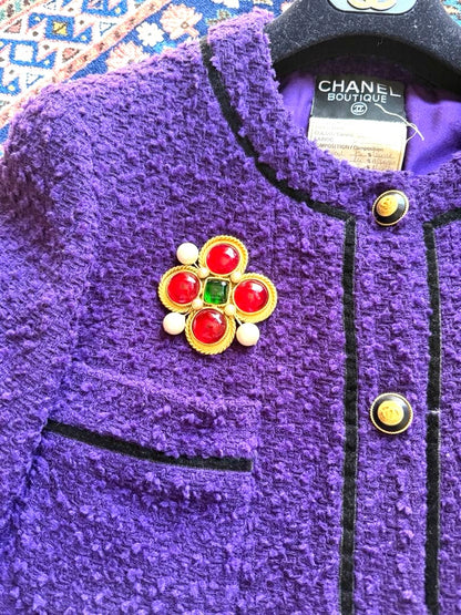 CHANEL Vintage Brooch Gripoix Red Green Glass Pearl Gold HW Made in France Used