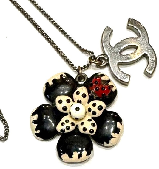 CHANEL CC Logo Camellia Flower Ladybug Dot Pendant Necklace Black Silver Vintage