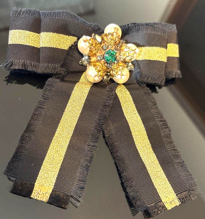 GUCCI Ribbon Bow Brooch Pin Black Gold Canvas Pearl Bijou Vintage Authentic Used