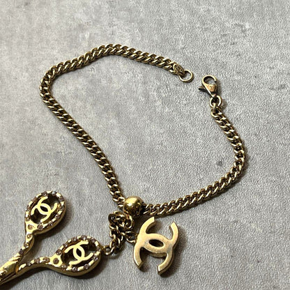 CHANEL CC Logo Scissor Charm Bracelet Gold Tone Vintage 2002 Spring 18cm Used