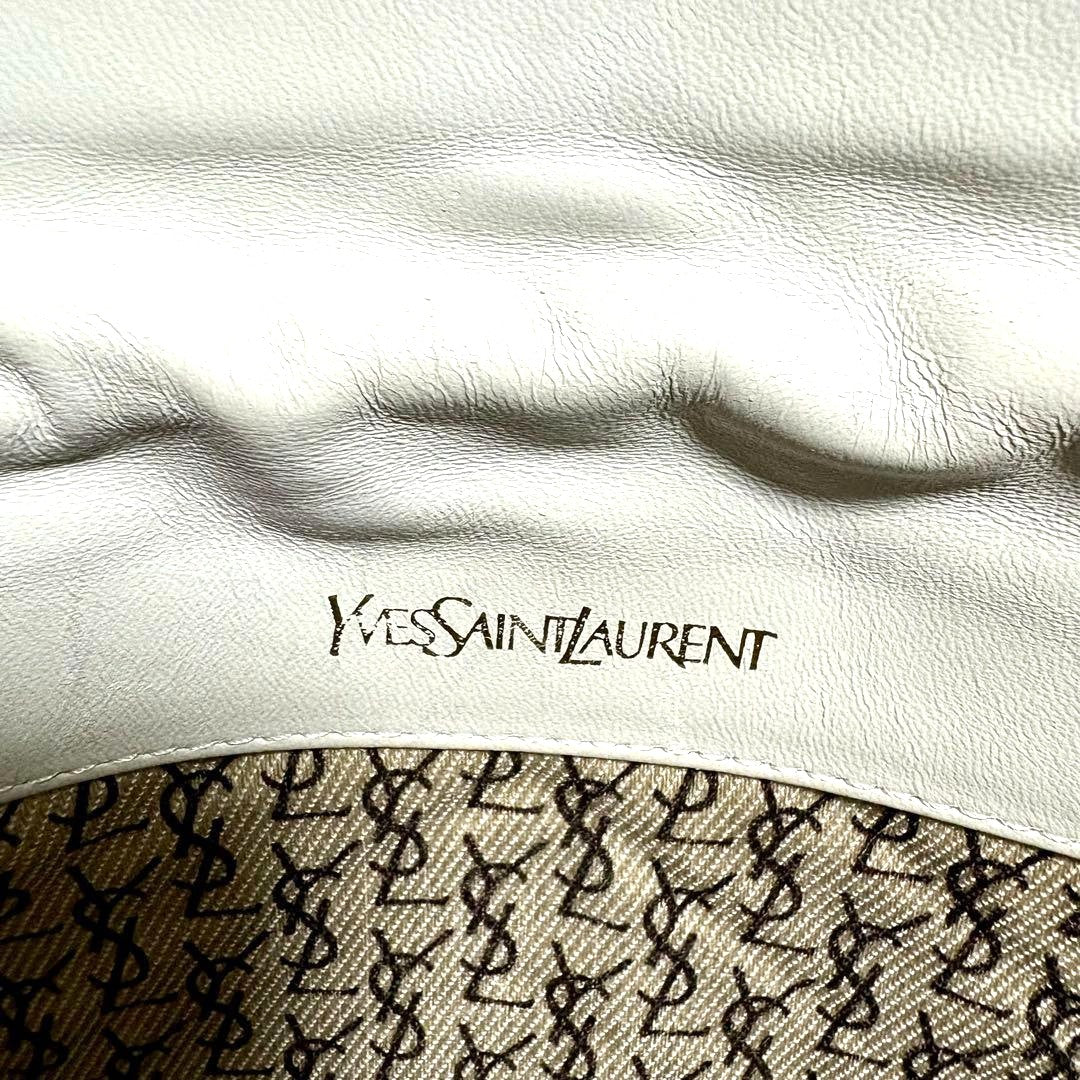 Yves Saint Laurent Clutch Bag Second Bag White Leather Chevron 9.6x6.7in
