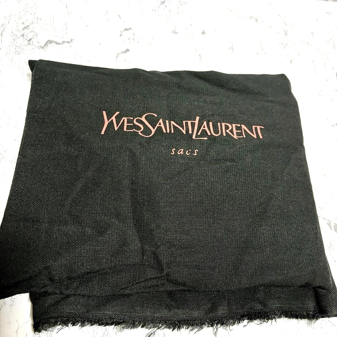 Yves Saint Laurent Clutch Bag Second Bag White Leather Chevron 9.6x6.7in
