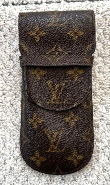 Louis Vuitton Etui Lunettes Glasses Case Monogram Brown Leather Made in France
