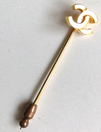 CHANEL CC Logo Gold Tone Stick Pin Brooch Lapel Hat Pin 5.5cm(2.2in) Authentic