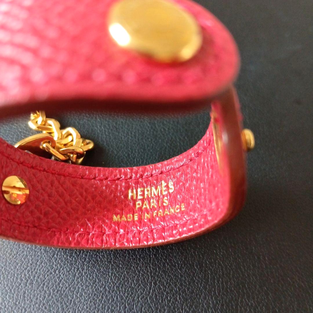 Hermes Globe Holder Bracelet Red Leather Gold Chain Made in France Authentic