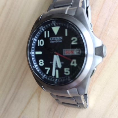 CITIZEN Eco-Drive Titanium Radio Controlled Solar Watch Day-Date Black Dial Used