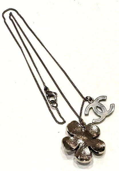 CHANEL CC Logo Camellia Flower Ladybug Dot Pendant Necklace Black Silver Vintage