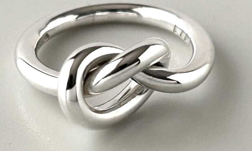 Georg Jensen Infinity Knot Ring 925 Sterling Silver US4 EUR47 Authentic Denmark