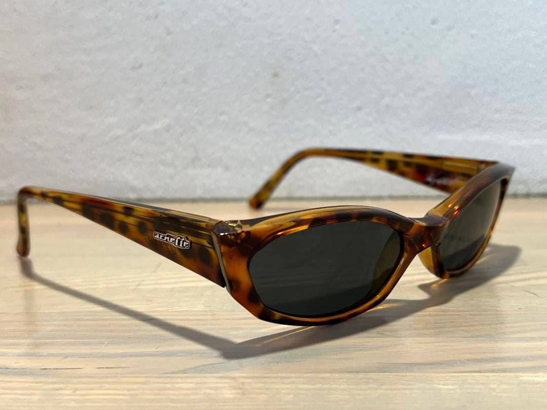 Arnette Mantis Vintage Sunglasses Pattern Wraparound Brown Frame Y2K Italy