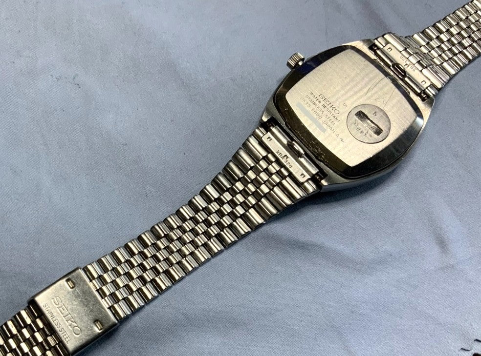 SEIKO Quartz 0533-5000 Vintage Digital LCD Watch Stainless Steel 1970s Japan