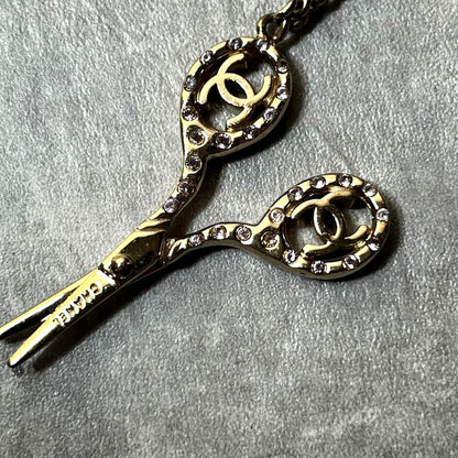 CHANEL CC Logo Scissor Charm Bracelet Gold Tone Vintage 2002 Spring 18cm Used