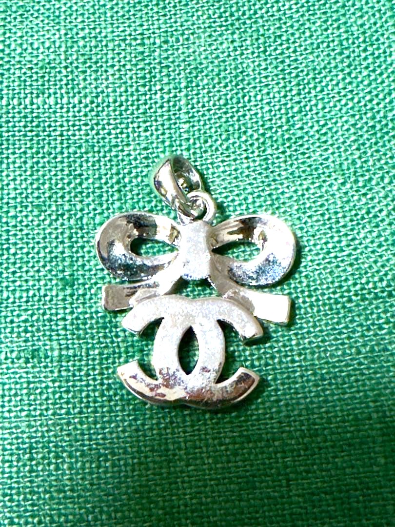 CHANEL Vintage CC Logo Bow Pendant Top Silver Rhinestone Charm Authentic Used