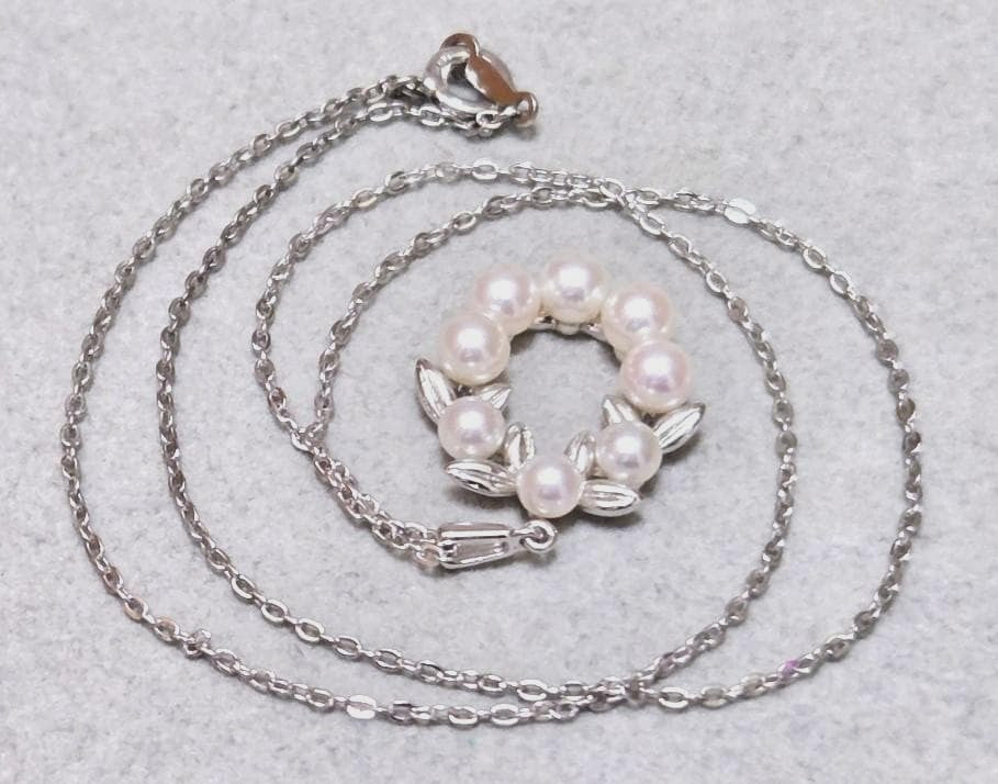 MIKIMOTO Wreath Akoya Pearl 8-Stone Pendant Necklace Silver Chain 40cm(15.7in)