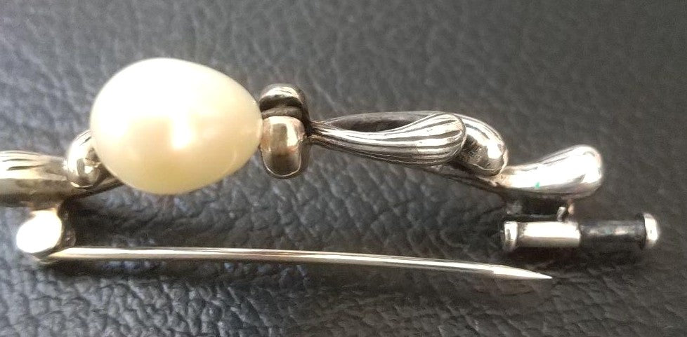 Philippe Charriol Silver Tone Wire Bow Brooch Pin with Cream Pearl Drop Elegant