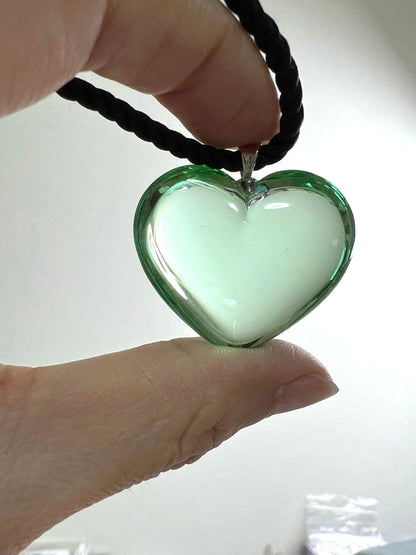 Baccarat Heart Pendant Necklace Green Crystal Glass Silver Bail Black Cord Box