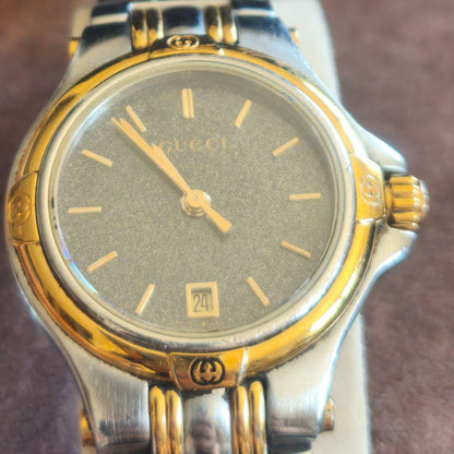 Gucci 9040L Gold Silver Tone Glitter Dial Date Quarts Watch Women With Box