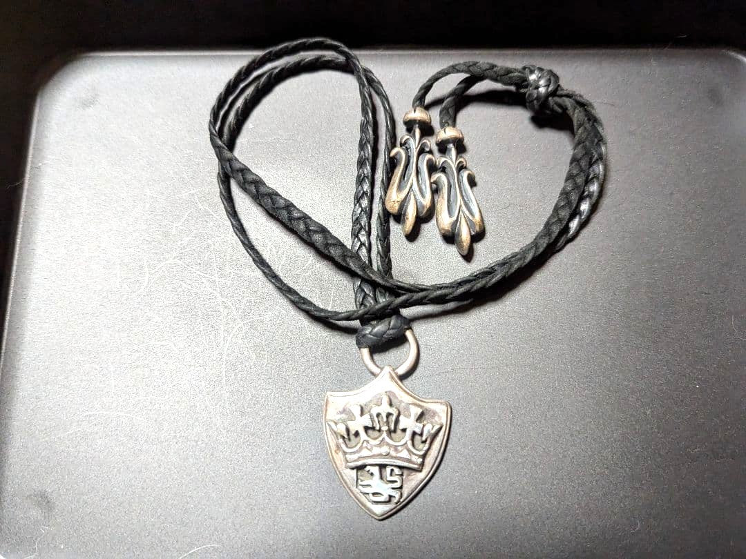 A&G Lion Heart Silver 925 Shield Choker Necklace Crown Braided Leather 19.7in
