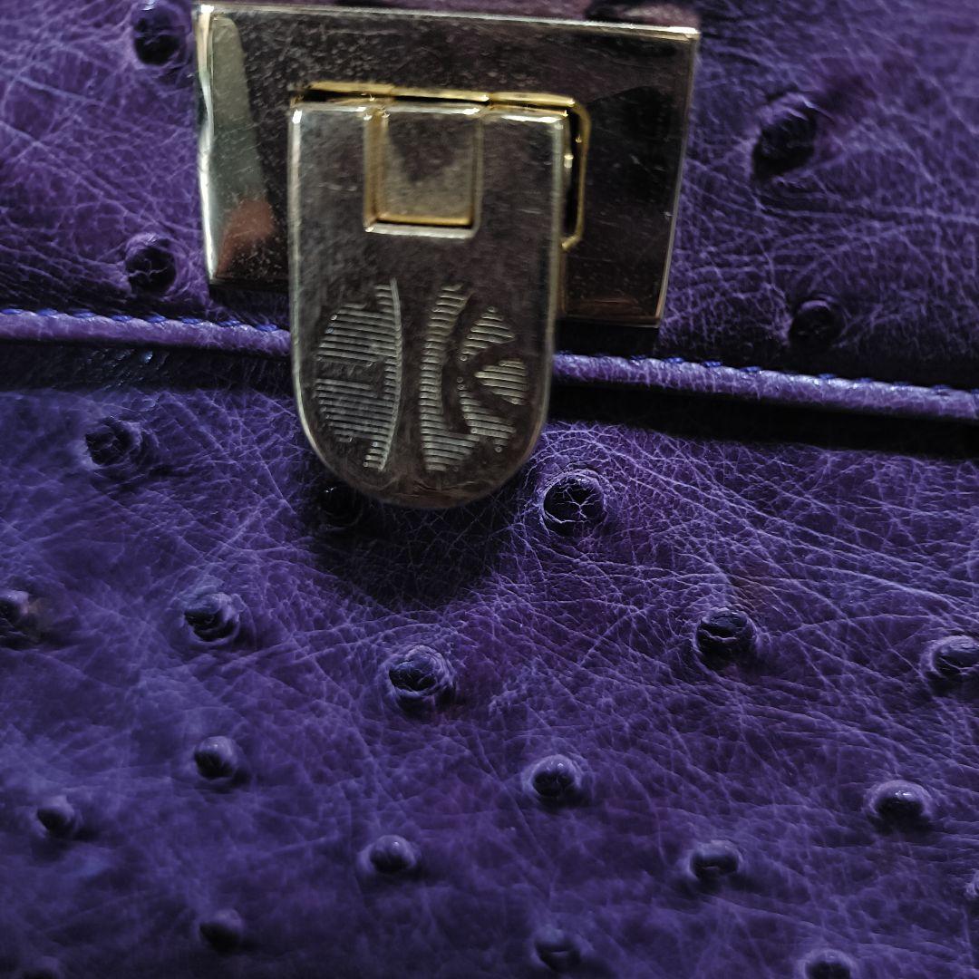Vintage ENRIQUE LOEWE KNAPPE Purple Ostrich Leather Shoulder Bag Gold Hardware