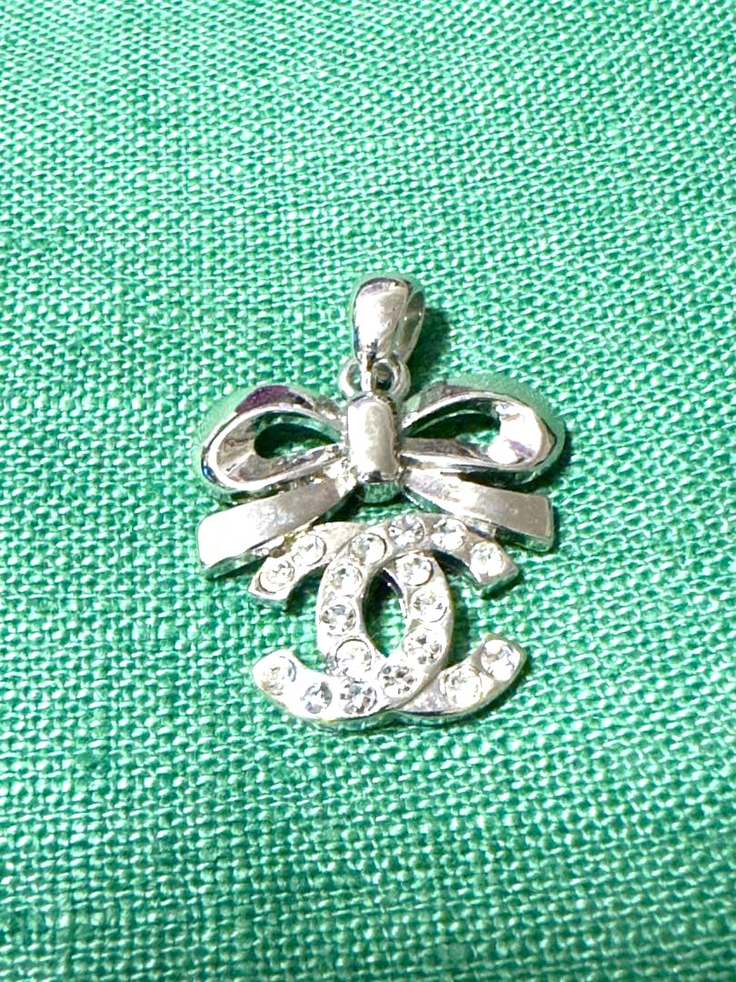 CHANEL Vintage CC Logo Bow Pendant Top Silver Rhinestone Charm Authentic Used