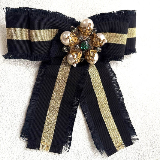 GUCCI Ribbon Bow Brooch Pin Black Gold Canvas Pearl Bijou Vintage Authentic Used
