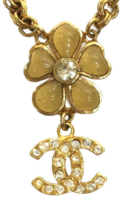 CHANEL CC Logo Flower Pendant Necklace Gold Tone Crystal Cream Enamel Authentic