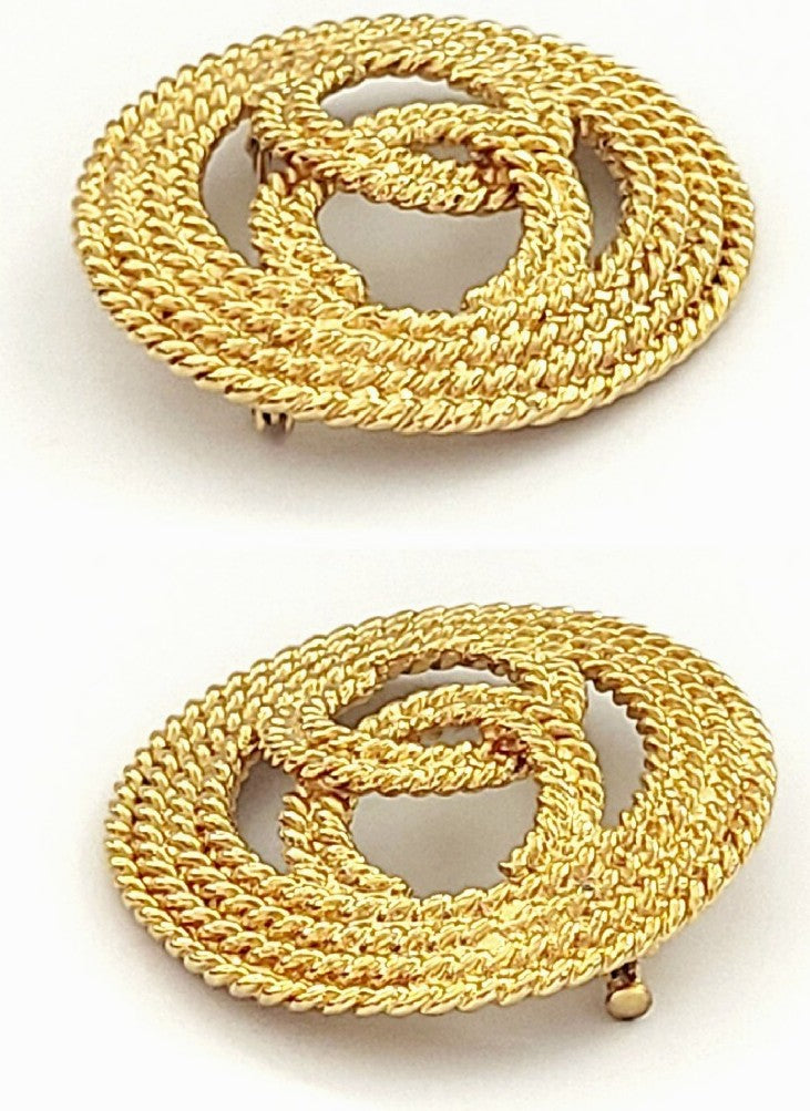 CHANEL CC Logo Circle Brooch Gold-Tone Chain Rope Pin Vintage 1993 48mm Auth
