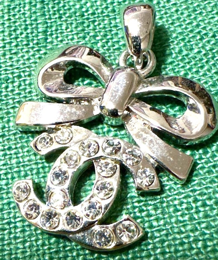 CHANEL Vintage CC Logo Bow Pendant Top Silver Rhinestone Charm Authentic Used