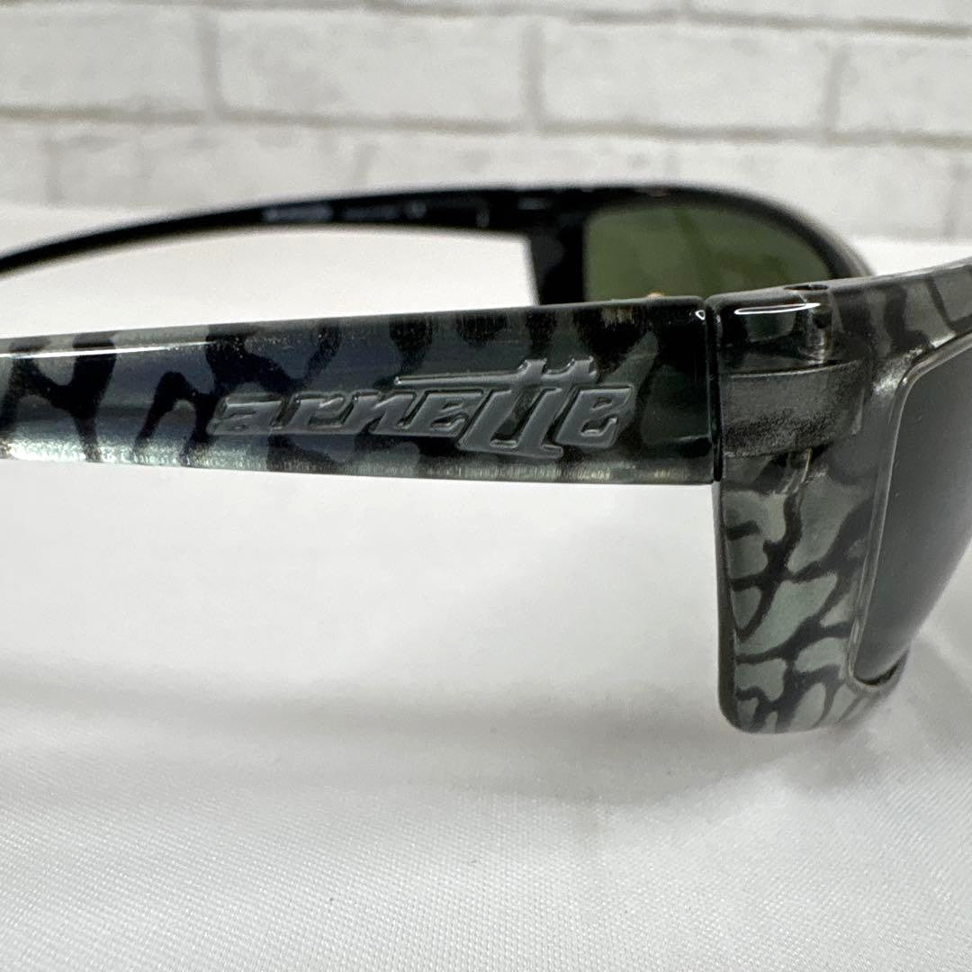 Arnette Swinger 250-9115 Sunglasses Black Marble Frame Green Lens Made in Italy