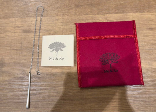 Me and Ro Silver Matte Necklace Vertical Line Pendant 5.5cm 2.2" Top 45cm Mint!