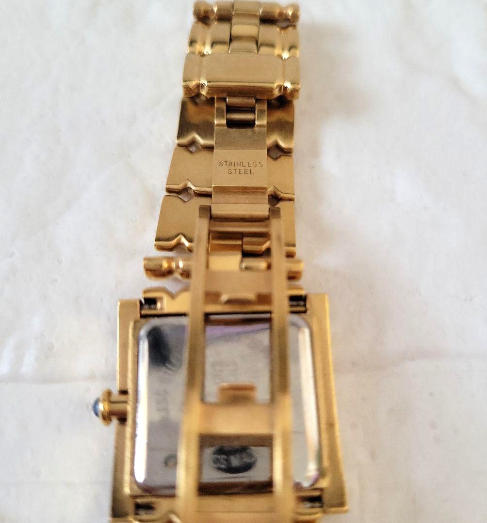 GIVENCHY Paris Square Gold Tone Women Watch Quartz REG1 558962 Swiss Made Vintag